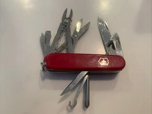 Vintage Victorinox Deluxe Tinker Swiss Army Knife- Nice Condition - Picture 1 of 4
