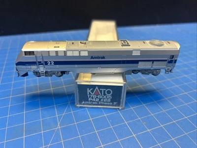 N Scale Kato 176-6005 GE P42 Genesis Amtrak Ph IV #22 Diesel Locomotive Tested - Image 1 of 4