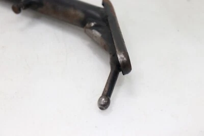 01-10 SUZUKI GZ250 OEM SOPORTE LATERAL SOPORTE PERNO Foto 1 de 4