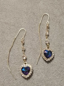 Gorgeous Silver Plated Crystals Blue Heart 🩵 Silver Threader Earrings - Picture 1 of 12