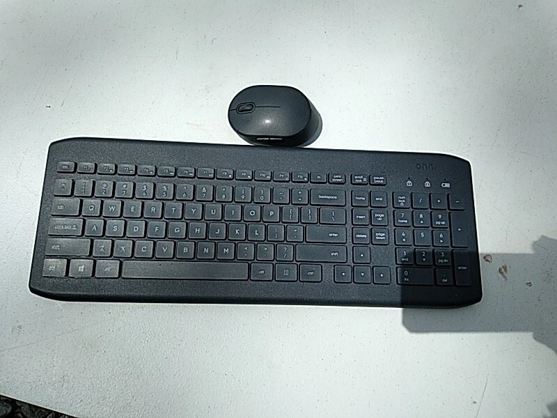 ONN 100009054 Wireless Standard Keyboard & Mouse With 5 Buttons - Image 1 of 1