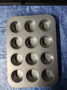Sartén antiadherente comercial II para hornear 12 tazas molde para cupcakes tamaño estándar - Imagen 1 de 10
