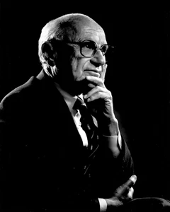 Milton Friedman 8"x10" Photograph Print 8x10 American economist - Picture 1 of 2