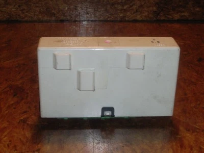 426995 Centralina chiusura centralizzata VOLVO V40 station wagon (645) 30889925 - Immagine 1 di 4