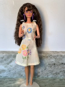 Muñeca Barbie Mattel Paint N Dazzle 1993 con vestido amarillo casero #10059 - Imagen 1 de 15