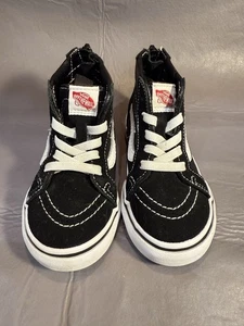 EE. UU. 7 Zapatillas Vans Sk8-Hi Negro Blanco Parte Superior Alta Niño Pequeño Cremallera Trasera - Imagen 1 de 7