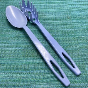 2 utensilios de nailon hechos a medida cuchara sólida y servidor de pasta/ensalada EE. UU. azul - Imagen 1 de 8