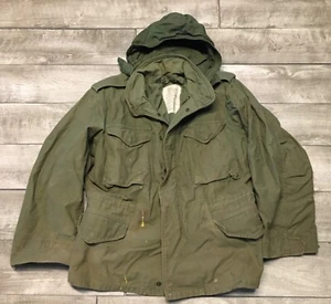 US Army M65 Military OG-107 Cold Weather Alpha Industries Coat Jacket Medium Vtg - Picture 1 of 8