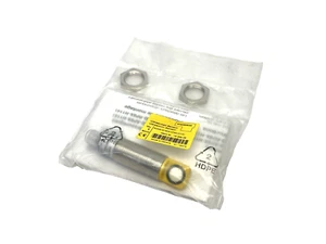 Turck RUN20-M18KS-AP8X-H1141 Difused Ultrasonic Sensor 18mm Barrel Dia. 1830038 - Picture 1 of 7