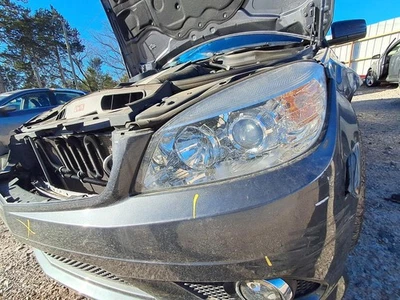 Used Left Headlight Assembly fits: 2010 Mercedes-benz Mercedes c-class 204 Type Foto 1 de 4