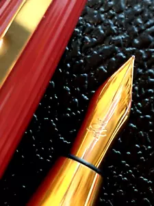 BEAUTIFUL S.T. DUPONT 18CT 750 SOLID GOLD FINE NIB X-LARGE VINTAGE FOUNTAIN PEN - Picture 1 of 15