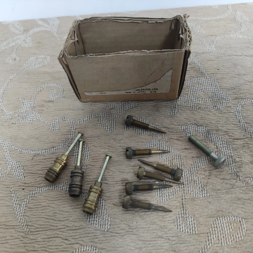 VARIOUS NOS TOYOTA トヨタ CARBURETOR PARTS PUBLICA KP30 CORONA RT COROLLA KE10 KE20 - Image 1 of 1