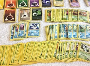 1st Edition - Old Pokemon Cards - 100% Vintage Pack - WOTC (*Lot of 24*) - Picture 1 of 2