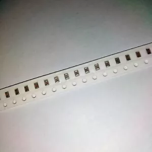 Condensador de película gruesa 10pf 50V SMD 0805 10 unidades - Imagen 1 de 1