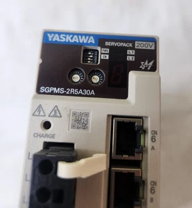 Yaskawa Servo Pack SGPMS-2R5A30A NIP - Picture 1 of 10