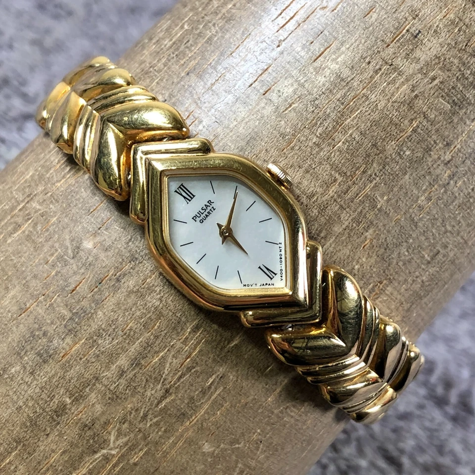 Pulsar Women V400-5350 Fashion Gold Tone Hexagonal Quartz 16mm Watch 7 1/4" - Image 1 of 4