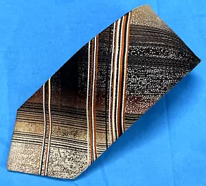 Vintage DON LOPER Beverly Hills BROWN/RUST Plaid 100% POLYESTER Men's NECK TIE - Picture 1 of 3