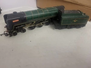 HORNBY BRITANNIA LOCOMOTIVE AND TENDER DRIVE - Picture 1 of 4