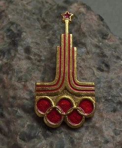 1980 Moscow USSR Soviet Union Summer Olympic Games Rings Official Logo Pin Badge - Picture 1 of 2