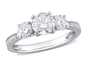 1.30 Carat (ctw) Lab-Created Three-Stone Moissanite Engagement Ring 10K Gold - Picture 1 of 5