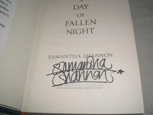 SAMANTHA SHANNON - A Day Of Fallen Night SIGNED 1/1 Hb - 2023 - CHAOS book 2 - Bild 1 von 2