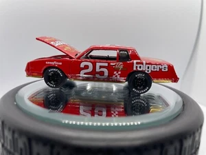 Greenlight Tim Richmond #25 Folgers 1986 Chevy Monte Carlo NASCAR Race Car - Picture 1 of 11