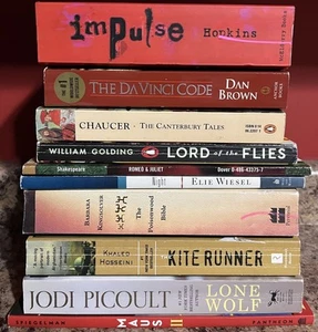 Banned Book Lot 10 Challenged Green Gruen Night Chaucer Hopkins Golding - Picture 1 of 11