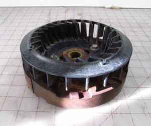 Briggs and Stratton 591282 691992 Flywheel (cast iron) - Picture 1 of 4