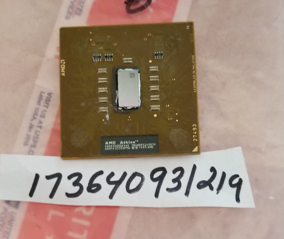 Athlon XP 3000+ 2.1GHz Barton, AXDA3000DKV4E SOCKET 462 A  - Image 1 of 1