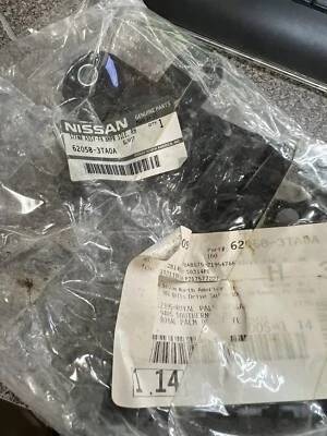 2013-2015 Nissan Altima Front RH Bumper Cover Retainer OEM 620583TA0A /3-C - Image 1 of 4