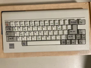(Untested) IBM PCjr Wired/Wireless Keyboard 7257 (No Cord) - Picture 1 of 7