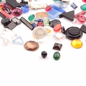 Lot (100) vintage Czech mixed glass cabochons rhinestones beads - Picture 1 of 3