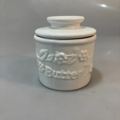 L. Tremain White 2-Piece Ceramic Butter Bell Crock Dish Keeper 1997 - Image 1 of 4
