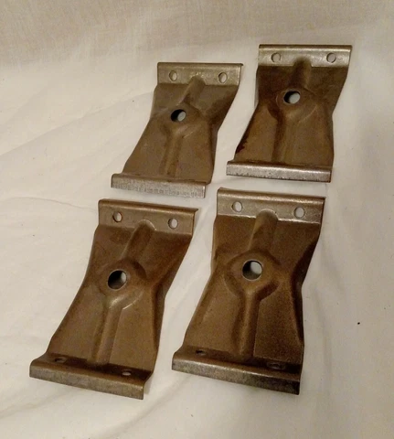 4 - Antique 16 Gauge Steel Corner Table Leg Brackets Apron Mount Kitchen Cover