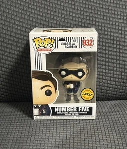 Funko Pop! Number Five #932 (CHASE) The Umbrella Academy - Picture 1 of 6
