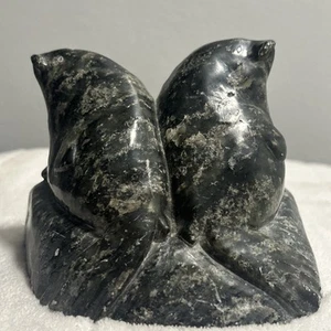 VTG 1982 Eskimo Art Carved Soapstone Seal Sculpture Figure by Daniel Kumarluk - Picture 1 of 17