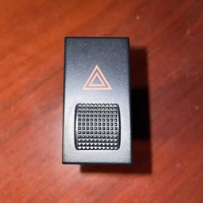 2000-02 DAEWOO NUBIRA HAZARD LIGHT CAUTION LAMP SWITCH OEM - Image 1 of 4