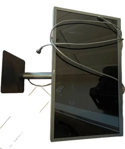 LG UltraFine 5K 27MD5KA-B 27” IPS Monitor *READ* Please Check Photos And Ask Q?? - Picture 1 of 4