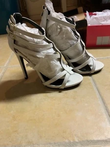 Charlotte Russe Women’s White Dress Shoes Size 8 - Picture 1 of 10