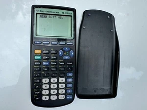 Texas Instruments TI-83 Plus Graphing Calculator - Black FAST FREE SHIPPING - Foto 1 di 3