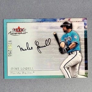 2000 Fleer - Mike Lowell Autographics Silver SP #d/250 Auto - Marlins - Picture 1 of 1