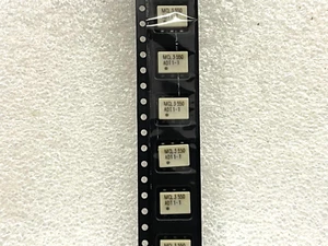 (8 PEZZI LOTTO) ADT1-1, 1:1 CORE & WIRE Transformer, 0,15 - 400 MHz, 50Ω - Foto 1 di 2