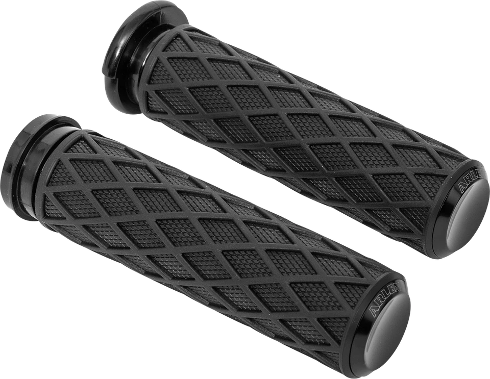 Arlen Ness Diamond Grips Cable All Black 76-21 Harley Big Twin/XL Cable Grips - Image 1 of 1