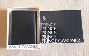Vintage Prince Gardner dreifach faltbare schwarze Herren-Geldbörse aus Rindsleder - neu im Karton - Bild 1 von 5