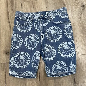 Asos krumme Zungen x Felix die Katze Denim Shorts mit Druck 30 9"" - Bild 1 von 5