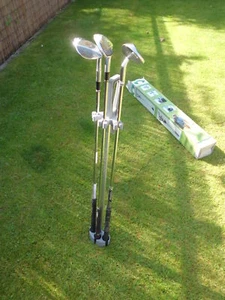 NEW ~ PRACTICE GROUND CLUB CARRIER ~ HOLDS 3 GOLF CLUBS, IDEAL FOR PRACTICING - Picture 1 of 6