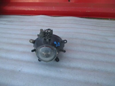 BMW SERIE 3 2002-2005 SEDÁN 325I 325XI 330I PARACHOQUES DELANTERO LUZ ANTINIEBLA OEM derecha Foto 1 de 4