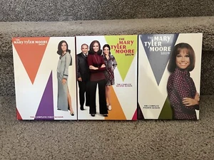 The Mary Tyler Moore Show - Seasons 1, 2, & 4 (READ!) - Picture 1 of 3