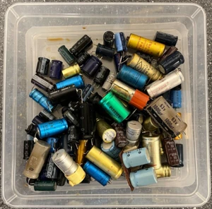 Lot of Assorted Used Vintage Capacitors – 1000µF, Various Voltages – Untested - Picture 1 of 11