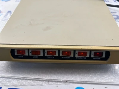 TL-777 Power Tap 5-Outleft Surge Supressor Protector Monitor Stand Switch - Image 1 of 4